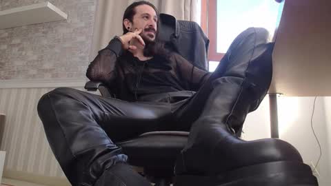 AxelColton online show from 10/17/25, 10:29