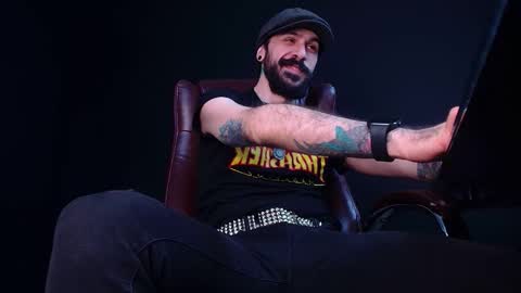 AxelColton online show from 12/05/25, 06:22