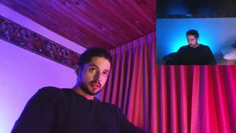 Snapshot of axelcr0ss chatting on 09/16/25, 01:06 axelcr0ss online show from 09/16/25, 01:06