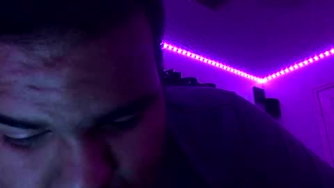 Snapshot of axelfigueroa2 chatting on 10/18/25, 05:54 axelfigueroa2 online show from 10/18/25, 05:54