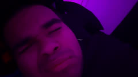 Snapshot of axelfigueroa2 chatting on 10/25/25, 05:26 axelfigueroa2 online show from 10/25/25, 05:26