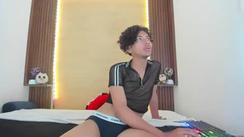 axelfox_ online show from 02/19/25, 04:44