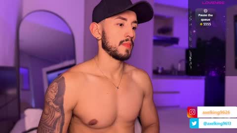 Axel King online show from 05/21/26, 07:54