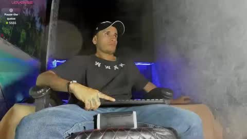 Axell Cross2 online show from 02/18/26, 01:45