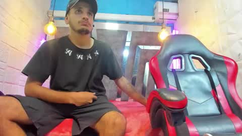 Axell Cross2 online show from 03/31/26, 02:24