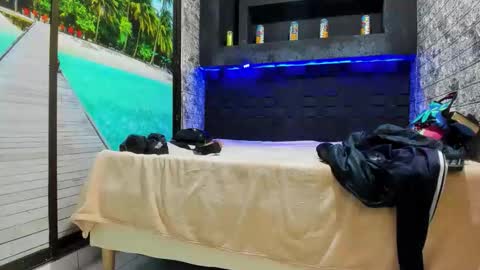 Axell Cross2 online show from 04/05/26, 12:30