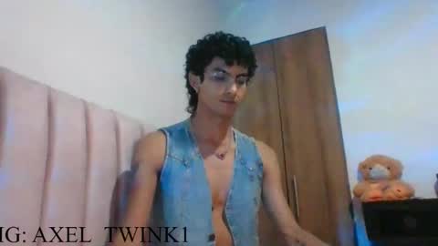 Axel  online show from 11/11/25, 12:32