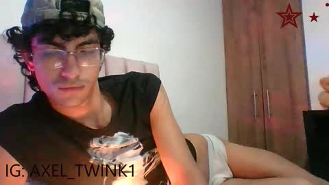 Axel  online show from 12/16/25, 05:12