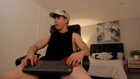 axelmartinezz online show from 07/20/26, 08:33