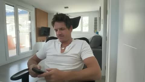 Axel Shore online show from 04/27/26, 10:46