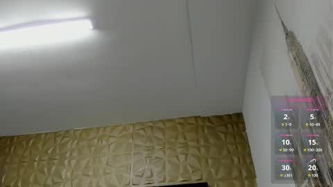 Snapshot of axelthompsom chatting on 09/17/25, 11:01 Axel Thompsom online show from 09/17/25, 11:01