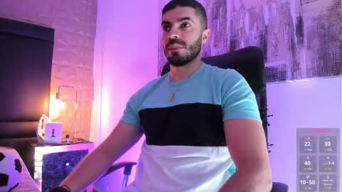 Snapshot of axelthompsom chatting on 09/19/25, 11:11 Axel Thompsom online show from 09/19/25, 11:11