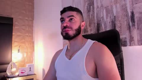 Snapshot of axelthompsom chatting on 10/26/25, 01:06 Axel Thompsom online show from 10/26/25, 01:06