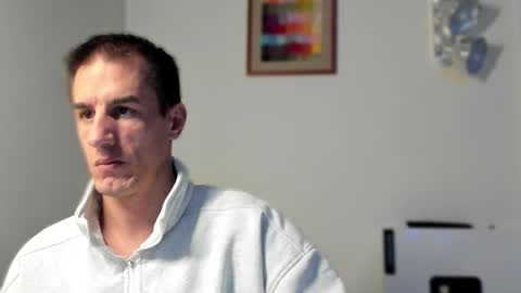 Axl online show from 12/17/25, 11:33