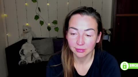 Jully online show from 02/17/25, 11:02