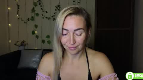 Jully online show from 10/23/25, 06:39