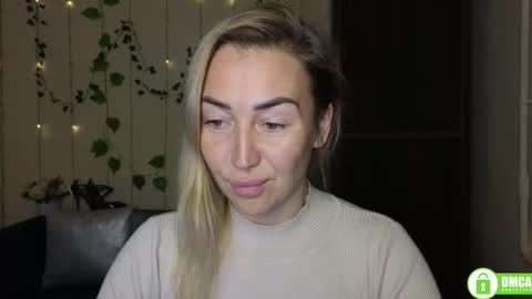 Jully online show from 11/10/25, 06:40