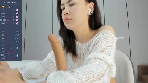 Snapshot of aya_me chatting on 11/26/25, 02:40 Aya online show from 11/26/25, 02:40