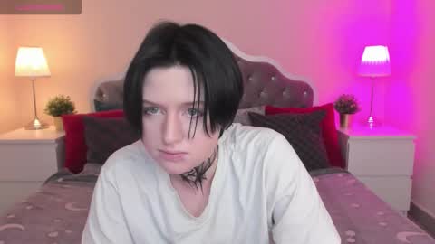 ayaks online show from 11/04/25, 08:13