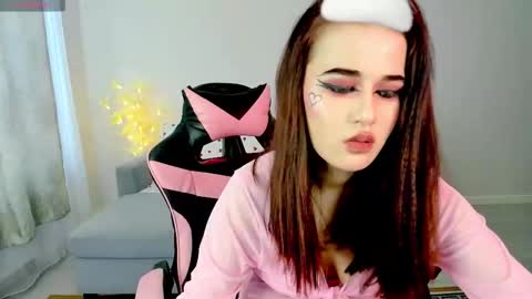 Snapshot of ayamasun chatting on 02/22/26, 04:02 Ayama online show from 02/22/26, 04:02