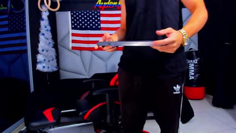 Ayden Miller online show from 01/04/25, 04:23