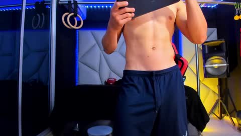 Ayden Miller online show from 05/18/26, 10:10