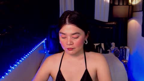 ayeshalove online show from 10/10/25, 11:42