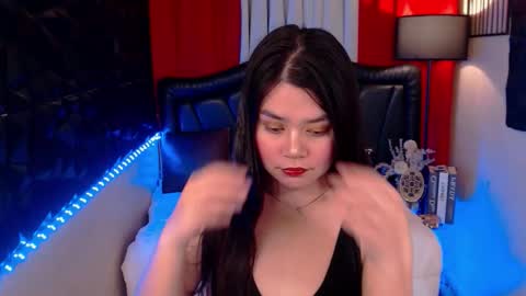 ayeshalove online show from 10/18/25, 07:14