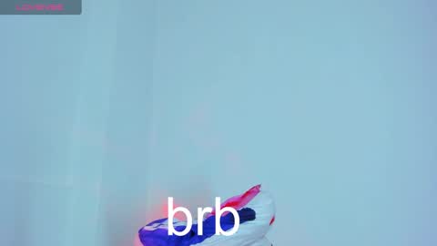 Mariana online show from 12/31/24, 01:04