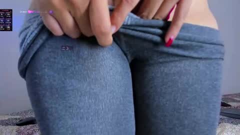 Mariana online show from 10/14/25, 08:20