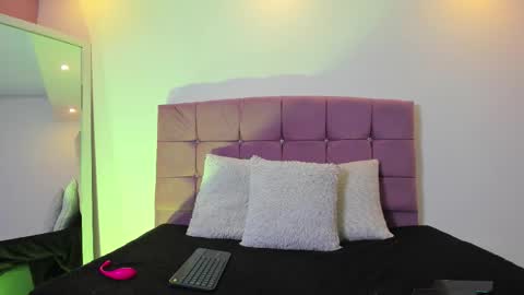 Snapshot of ayira_caramel chatting on 03/05/26, 12:12 ayira_caramel online show from 03/05/26, 12:12
