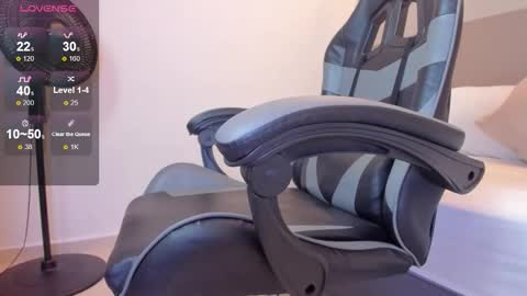 Alyda Jaramillo online show from 04/30/26, 09:08