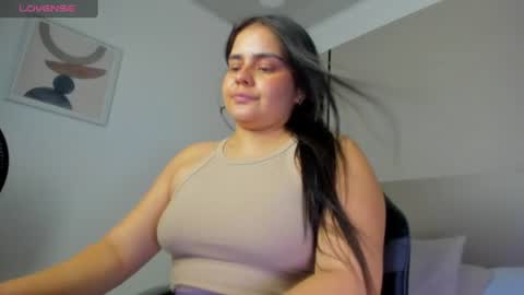 Snapshot of ayla13_ chatting on 07/08/26, 07:07 Alyda Jaramillo online show from 07/08/26, 07:07