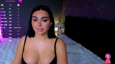  Ayla Demir  online show from 11/10/25, 10:53