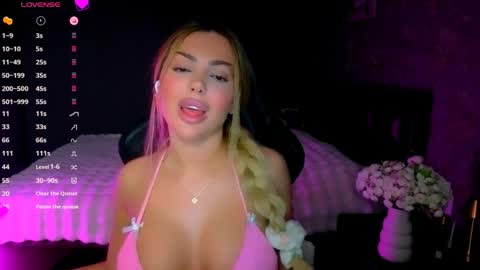  Ayla Demir  online show from 04/07/26, 08:53