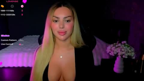 Snapshot of ayla_demir chatting on 05/16/26, 07:34 Ayla Demir online show from 05/16/26, 07:34