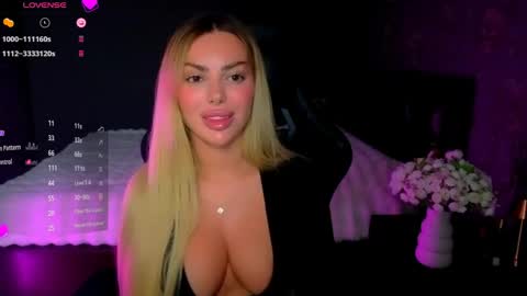 Snapshot of ayla_demir chatting on 05/16/26, 08:18 Ayla Demir online show from 05/16/26, 08:18