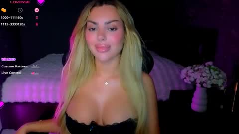 Snapshot of ayla_demir chatting on 05/17/26, 07:54 Ayla Demir online show from 05/17/26, 07:54
