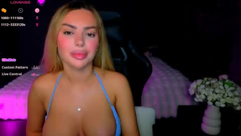 Snapshot of ayla_demir chatting on 05/26/26, 08:05 Ayla Demir online show from 05/26/26, 08:05