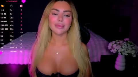 Snapshot of ayla_demir chatting on 05/28/26, 08:06 Ayla Demir online show from 05/28/26, 08:06