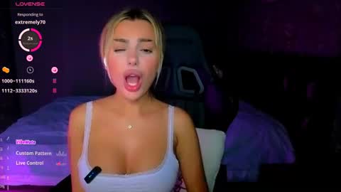 Snapshot of ayla_demir chatting on 07/17/26, 08:14 Ayla Demir online show from 07/17/26, 08:14