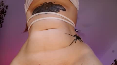 Snapshot of ayla_hill chatting on 02/15/26, 02:41 Ayla hill online show from 02/15/26, 02:41