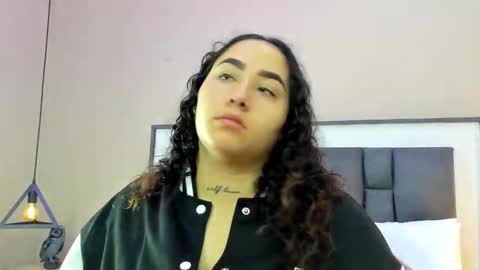 Ayla online show from 09/17/25, 02:13
