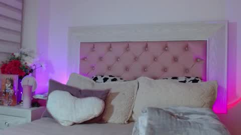 AYLEEN    online show from 03/15/26, 04:18