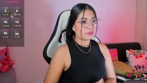 Snapshot of aylenmiller_ chatting on 06/05/26, 01:56 Aylen online show from 06/05/26, 01:56