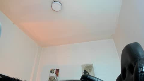 Ayliinn  online show from 11/25/25, 02:44