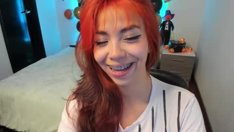 Aylin online show from 10/15/25, 01:44