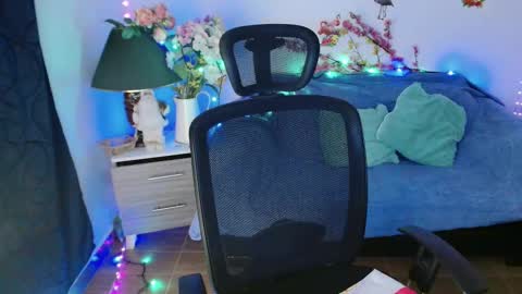 Aylin online show from 03/22/26, 12:08