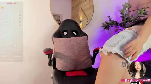 ayllin  online show from 10/04/25, 07:34