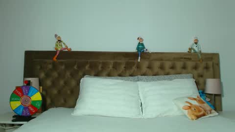 Snapshot of aylinhoney chatting on 11/04/25, 03:16 Aylin online show from 11/04/25, 03:16